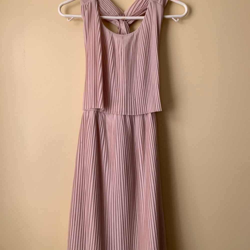 H&M Blush nude sleeveless pleated dress .sz 2